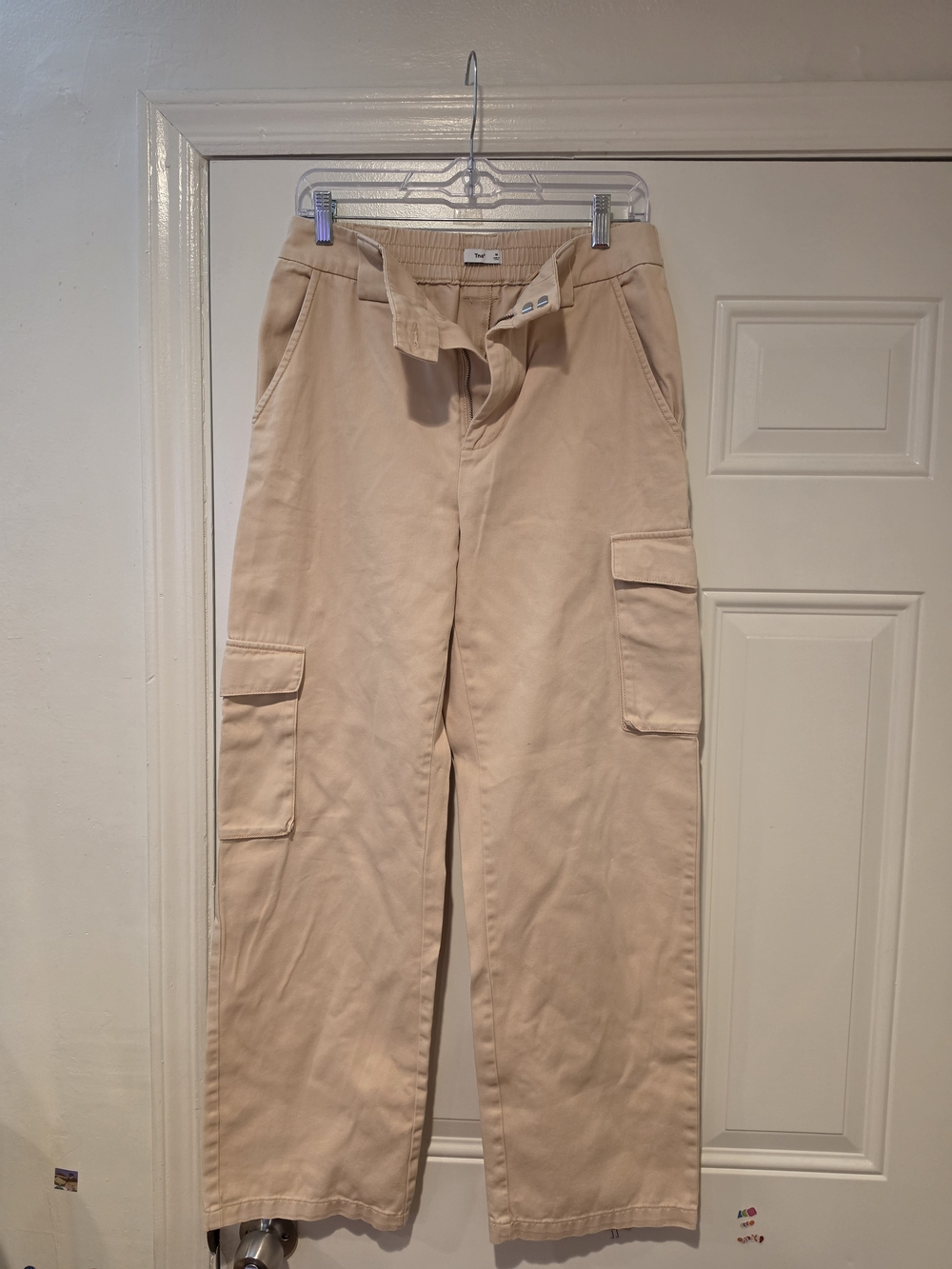 Womens TNA cream Cargo Pants
